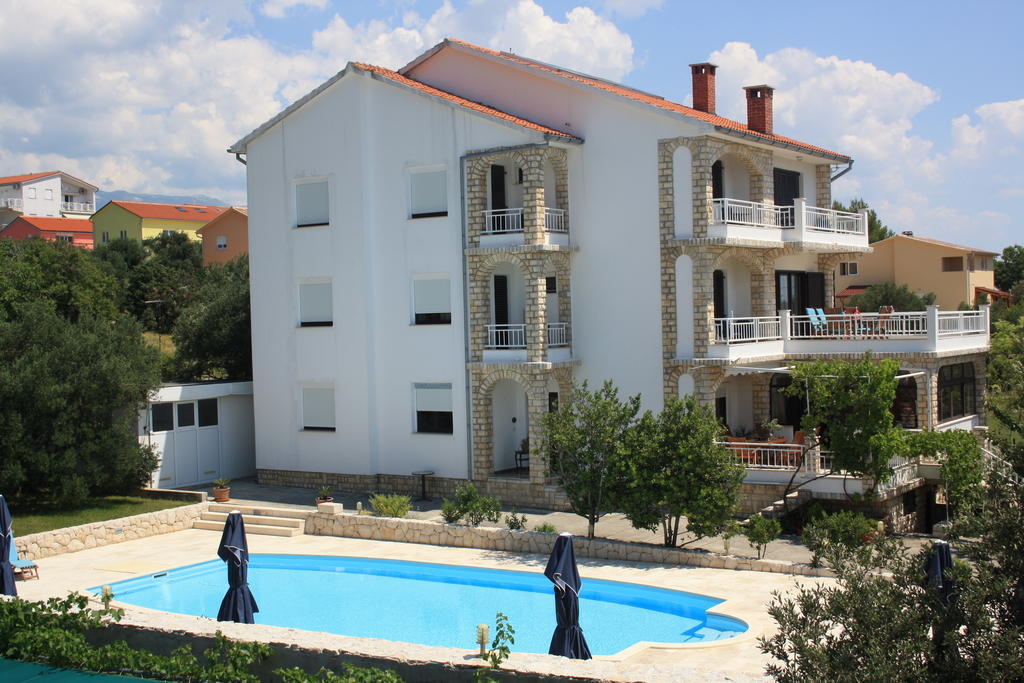 Apartments Villa Olga Rab Town Eksteriør bilde